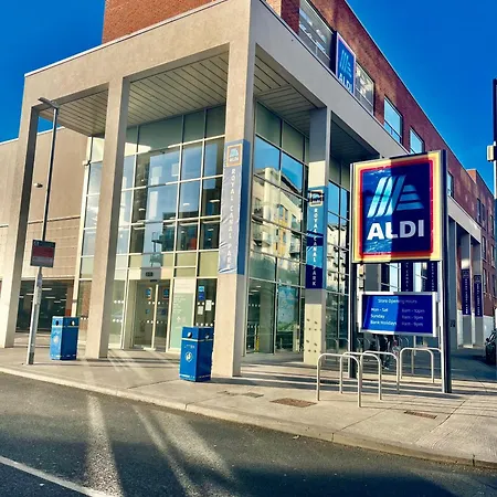 Homestay szállás Exclusive King-size Bed Comfort With Serene Garden View *