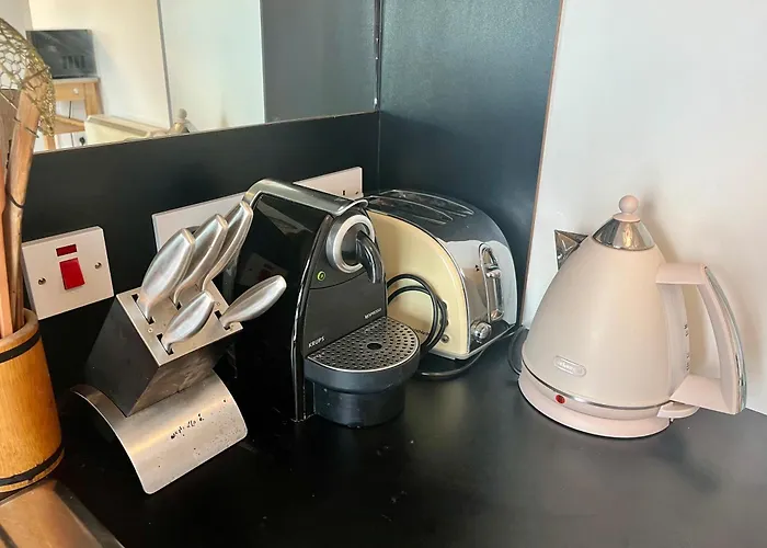 Exclusive King-size Bed Comfort With Serene Garden View *