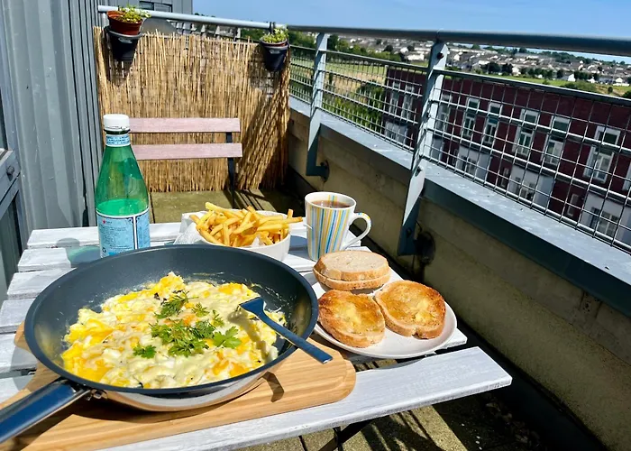 Exclusive King-size Bed Comfort With Serene Garden View * Dublin