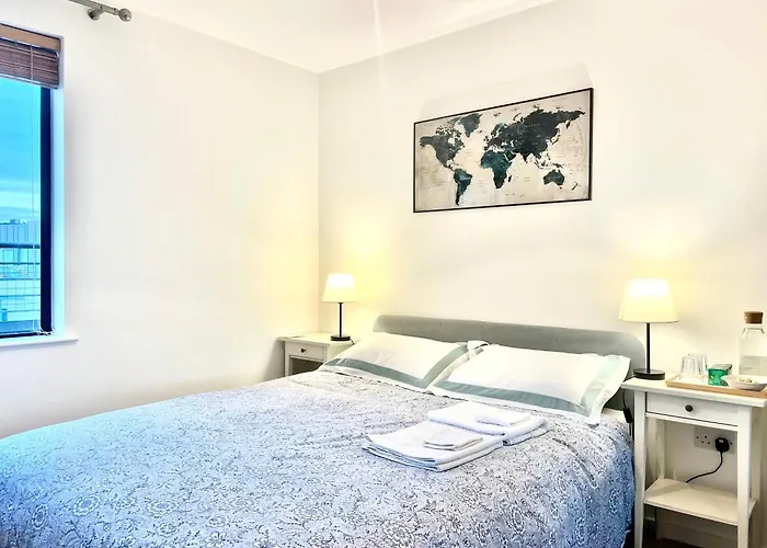 Exclusive King-size Bed Comfort With Serene Garden View Dublin