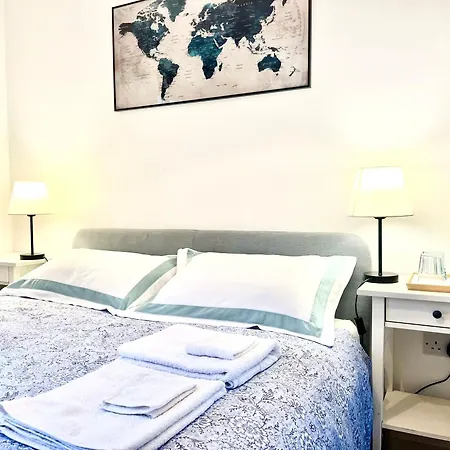 Exclusive King-size Bed Comfort With Serene Garden View *